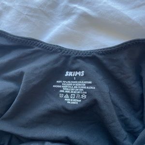 SKIMS Black Bodysuit (size small)